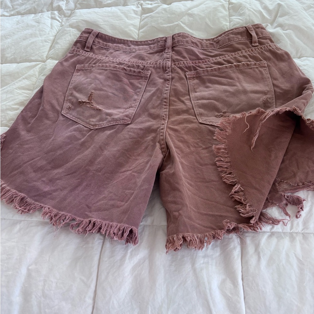 VERVET BY FLYING MONKEY Rose Mauve Distressed Frayed Hem Denim Shorts